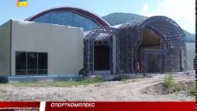 У Тячеві продовжують будувати спорткомплекс