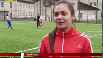 У самому центрі Рахова урочисто відкрили спортивний майданчик