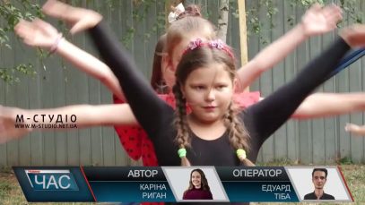 Мукачівська пенсіонерка намагається об’єднати дітей творчістю