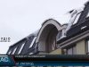 Ужгородка, на яку впала бурулька, залишиться під наглядом лікарів