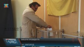 Голосування на дільницях Ужгорода розпочалося жваво
