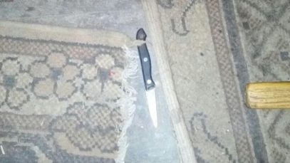 knife
