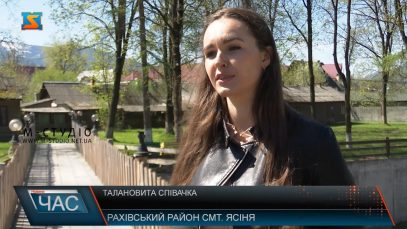 Талановита співачка