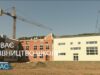 Триває будівництво школи